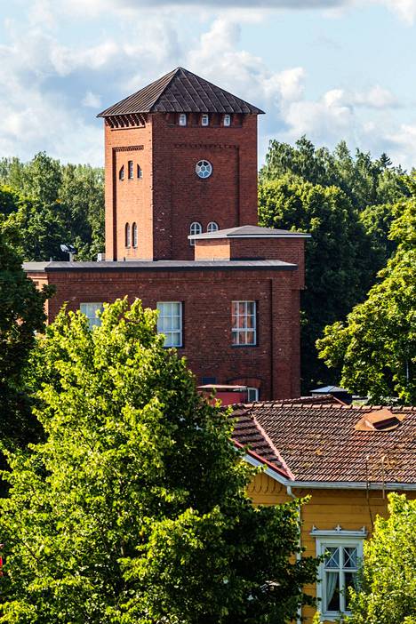 Valkeakosken keskusta ja Myllysaaren museo ovat saaneet auringonpaistetta tässä elokuussa. Tulevat päivät ovat meteorologin mukaan jopa poikkeuksellisen kuumia.
