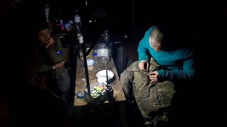 Azovstalin tehdaskompleksin alueella on edelleen satoja ukrainalaissotilaita, joista osa on vakavasti haavoittuneita. 