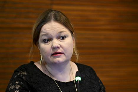 Perhe- ja peruspalveluministeri Krista Kiuru Helsingissä 8. joulukuuta 2022. 