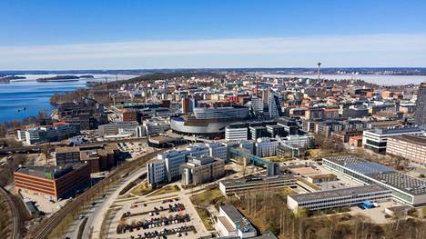 Tampereen työttömyysaste oli toukokuussa 9,7 prosenttia. Kaupunkia kuvattiin ilmasta käsin huhtikuun lopussa.