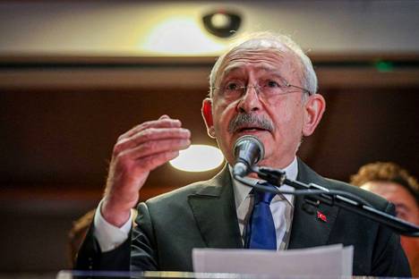 Turkin tärkeimmän oppositiopuolueen CHP:n puheenjohtaja Kemal Kilicdaroglun valittiin kuuden oppositiopuolueiden yhteiseksi ehdokkaaksi kevään presidentinvaaleissa.
