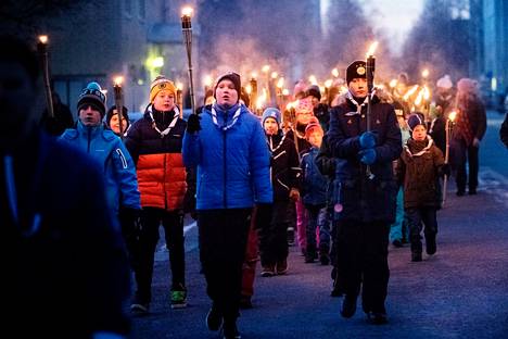 Partiolaiset osallistuvat Porissa ja Raumalla itsenäisyyspäivän tapahtumiin. Porin partiolaiset järjestävät lisäksi oman soihtukulkueen, joka lähtee Cygnaeuksen puistosta kello 16.15.