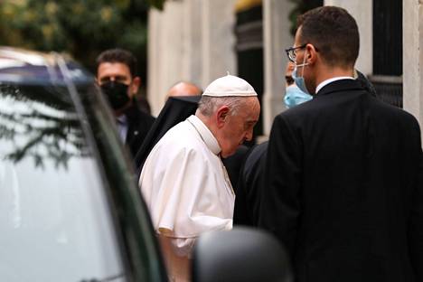 Paavi Franciscus vieraili Ateenassa lauantaina 4.12.2021.