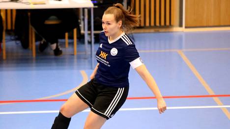 Kapteeni Marika Ropanen teki kaksi maalia FC Nokian hakiessa voiton Raisiosta naisten Futsal-liigassa.