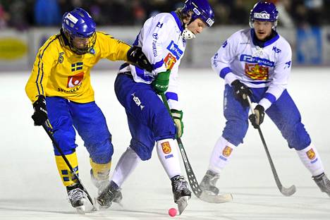 Suomi vetäytyi Venäjällä järjestettävistä jääpallon MM-kisoista  yksimielisellä päätöksellä – Ruotsi seurasi perässä - Urheilu - Aamulehti