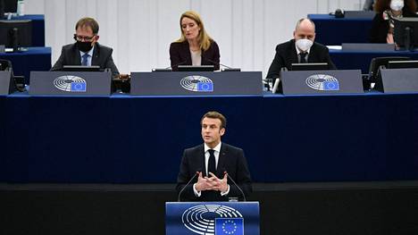 Ranskan presidentti Emmanuel Macron esitteli Ranskan puheenjohtajakauden tavoitteita EU-parlamentille Strasbourgissa.