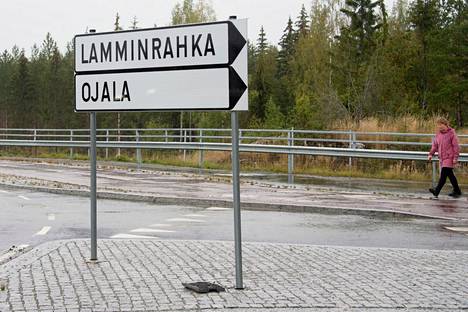 Kangasalan kaupungin Lamminrahkan alueen projektipäällikkö Sanna Karppinen kertoo, että läjitysalueen täyttöä halutaan nopeuttaa esimerkiksi siksi, että sen maisemointi olisi mahdollista aikaisempaa nopeammalla aikataululla. 