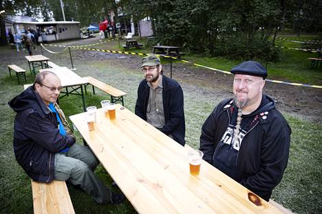 Saariblues veti yli tuhat ihmistä Viikinsaareen – Katso kuvat ja tunnelmat  festivaalista - Kulttuuri - Aamulehti