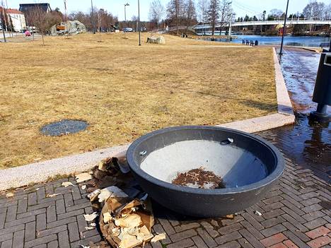 Lepänkorvan puistossa pidetään kaikille avoimet siivoustalkoot keskiviikkona 19. huhtikuuta kello 14–18. Samalla avataan Valkeakosken Miljoona roskapussia -kampanja.