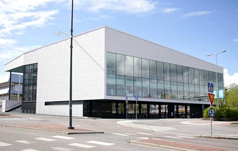 Nokian kirjasto- ja kulttuuritalo Virrassa on lauantaina yksityistilaisuus, jonka järjestäjiksi väitetään äärioikeistolaisia.
