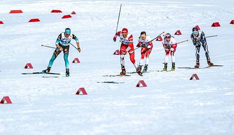 Seefeldin MM-skiathlonissa Niskanen (oik.) kamppaili tuimasti Clement Parissen (vas.), Aleksandr Bolshunovin, Sjur Röthen ja Martin Johnsrud Sundbyn kanssa.