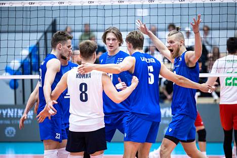 Suomen ja Unkarin väliseen otteluun tuli harjoituspelin luonne.