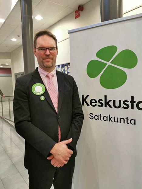 Sisäministeriön pelastusylitarkastaja Jari Lepistö valittiin lauantaina Luvialla Satakunnan Keskustan uudeksi puheenjohtajaksi. 