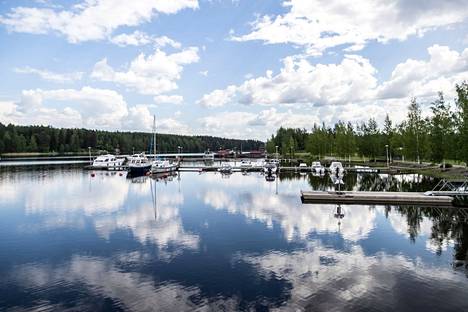 Ruovesi muuttuu kesäisin isoksi mökkiparatiisiksi - Pirkanmaa - Aamulehti