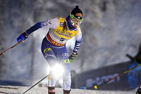 Krista Pärmäkoski hiihti neljänneksi sunnuntain kilpailussa.