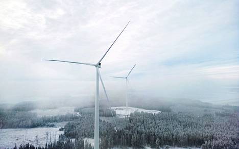 Ilmattaren uusi kuuden voimalan ja 26 megawatin tehoinen tuulipuisto on valmistunut hiljattain Humppilan ja Urjalan alueelle. Kuva otettu 7. joulukuuta. 2022.