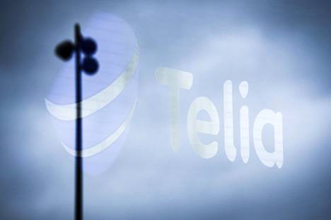 Teleoperaattori Telia aloittaa muutosneuvottelut. Yhtiön logo kuvattiin sen osavuosituloksen mediatilaisuudessa Helsingissä lokakuussa 2020. 