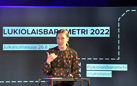 Opetusministeri Li Andersson puhumassa Lukiolaisbarometrin julkistustilaisuudessa 26.8.