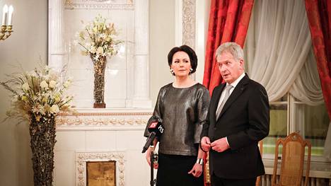 Linnassa ei juhlittu tänäkään itsenäisyyspäivänä. Presidentti Sauli Niinistö ja hänen puolisonsa Jenni Haukio antoivat kuitenkin muutamia haastatteluja juhlapäivään liittyen.