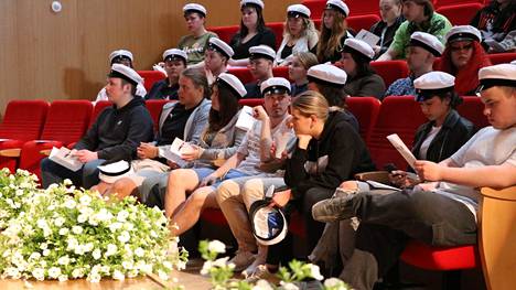 Tampereen Rudolf Steiner -koulusta valmistuu tänä keväänä yhteensä 29 ylioppilasta.
