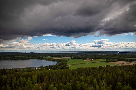 Kylmä sää kiihdytti lomamatkojen myyntiä - Uutiset - Aamulehti