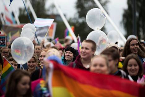 Seksuaali- ja sukupuolivähemmistöjen puolesta marssittiin Tampereella myös kesäkuussa 2019.