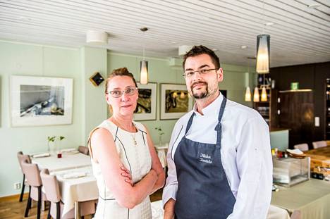 Ravintola C:n ravintoloitsijat Christina Suominen ja Ilkka Isotalo ilmoittivat tiistaina, että heidän palkittu ravintolansa on myynnissä.
