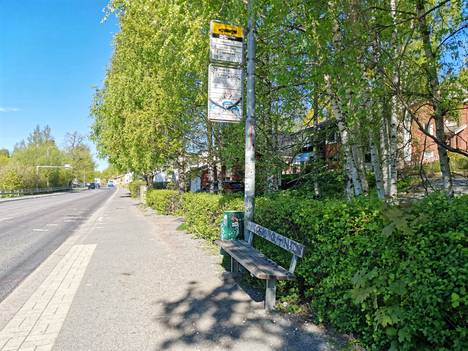 Ruiskut löytyivät Haapalinnan linja-autopysäkiltä Pispalan valtatien varrelta.