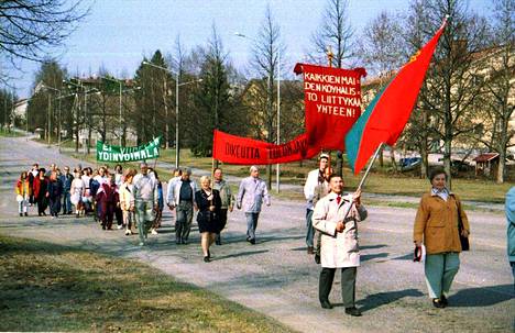 Nostalgiaa: Tunnistatko itsesi tai tuttavasi näistä vanhoista vappukuvista?  Vanhin kuva on liki sadan vuoden takaa, tuorein viime vuodelta - Elämänmeno  - Nokian Uutiset