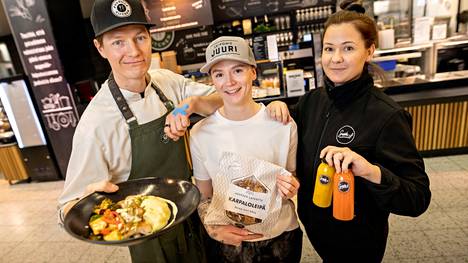 Omin käsin tehty! Jyrki Ruohomaa, Petra Andsten ja Bettina Bergbom toivottavat maistelemaan vaikkapa kotilounasta, uunituoretta leipää ja smoothieta.