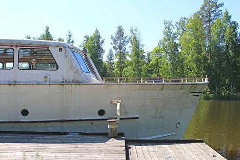 M/S Tampere on 30-metrinen ja 65 vuotta vanha laiva.