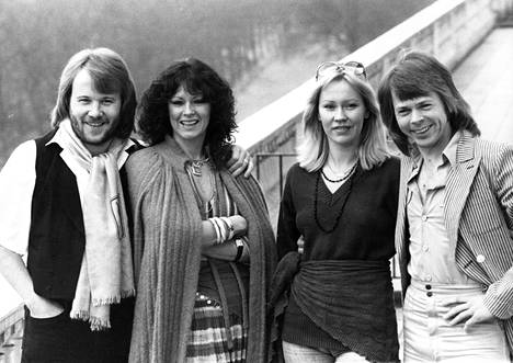 Abba eli Benny Andersson, Anni-Frid Lyngstad, Agnetha Fältskog ja Björn Ulvaeus kuvattuna vuonna 1974.