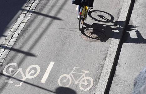 Lisääntynyt vapaa-ajan pyöräily ei riitä korvaamaan vähentynyttä arkipyöräilyä, arvioi Pyöräliiton toiminnanjohtaja.