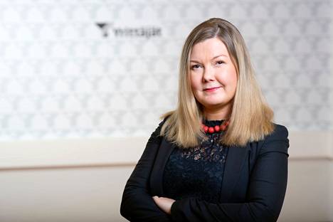 Suomen yrittäjien Tiina Toivonen muistuttaa, että konkurssiin ajautunut yrittäjä saa nykyään paljon paremmat mahdollisuudet uuteen alkuun ja vanhojen yritysvelkojen järjestelyyn, kuin 90-luvun alun lamassa, jolloin monia yrityksiä kaatui.