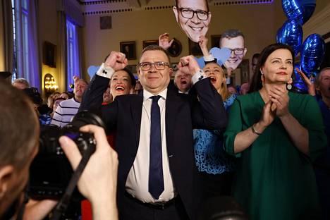 Varsinais-Suomen vaalipiirin suurimman ennakkoäänisaaliin sai kokoomus. Kaula muihin puolueisiin oli vaalipiirissä suurempi kuin koko maassa.