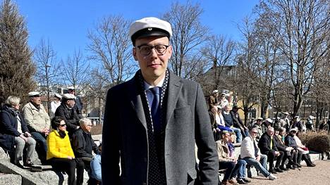 Kokoomuksen kansanedustaja Matias Marttinen puhui Raumalla.