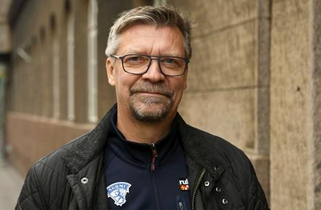 Suomen miesten jääkiekkomaajoukkueen päävalmentaja Jukka Jalosen verotettavat tulot olivat 300 000 euroa. 