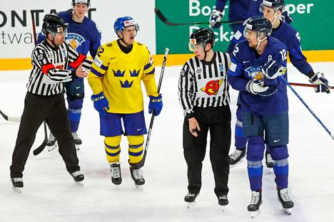 Suomi ja Ruotsi nappasivat B-lohkon kärkipaikat ja etenivät puolivälieriin. Suomi kohtaa Slovakian ja Ruotsi Kanadan.