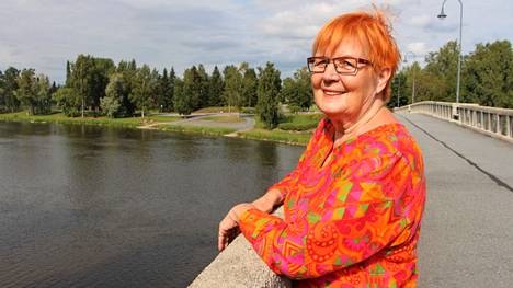 Tuula Palmunen-Saari ei koskaan innostunut Beatlesistä tai Elviksestä, mutta Kaj Chydeniuksen musiikki sai syttymään.