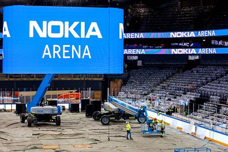 19. marraskuuta Nokia-areenan mediakuutioon oli heijastettu uuden sponsorin nimi. Tammerneon on toteuttanut 13 000 kiloa painavan mediakuution uudelle areenalle.