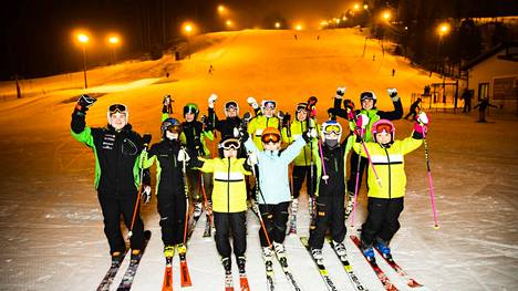 Ellivuori Ski Teamissa on tällä hetkellä 21 junioriharrastajaa.