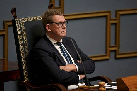 Eduskunnan puheenjohtaja Matti Vanhanen kuvattiin eduskunnan täysistunnossa Helsingissä lokakuun alussa.