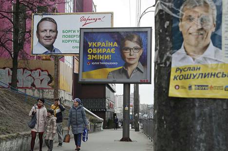 Ukrainassa valmistaudutaan viikonlopun presidentinvaaleihin. Niiden alla Ukraina täydensi pakotelistaansa, jolla on nyt myös neljä suomalaista.
