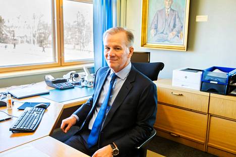 Jukka Varonen kuvattiin maaliskuussa 2020, kun hän oli Valkeakosken kaupunginjohtaja.