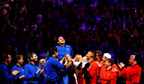 Sveitsiläinen tennistähti Roger Federer päätti ammattilaisuransa Lontoossa perjantaina 23. syyskuuta.