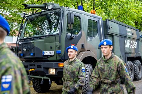 Puolustusvoimain kesäkiertue alkaa Tampereelta.