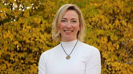 Ensihoitoon erikoistunut valkeakoskelainen sairaanhoitaja Helene Fontaine-Siivonen on perustanut Terveysloikka-nimisen yrityksen Valkeakoskelle.