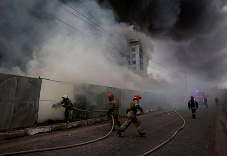 Kiovassa raportoitiin useista räjähdyksestä perjtaina 4. maaliskuuta. Pelastajat sammuttivat iskun jälkeistä tulipaloa Tsaikan alueella iltapäivällä.