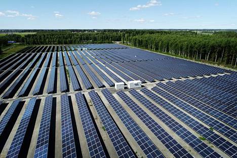 Seinäjoella Atrian tehtaalla on yksi Suomen suurista aurinkoenergialaitoksista.