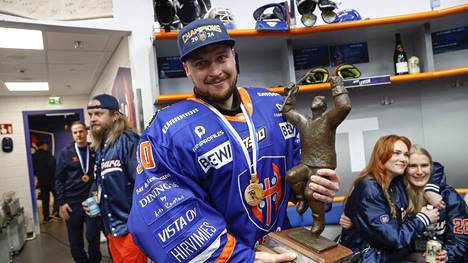 Christian Heljanko valittiin pudotuspelien parhaaksi pelaajaksi.